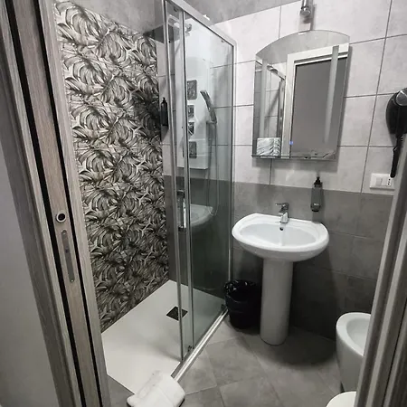 Nives House 4* Rom