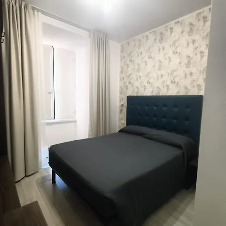 Nives House Affittacamere Roma