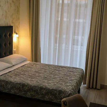 Nives House * רומא